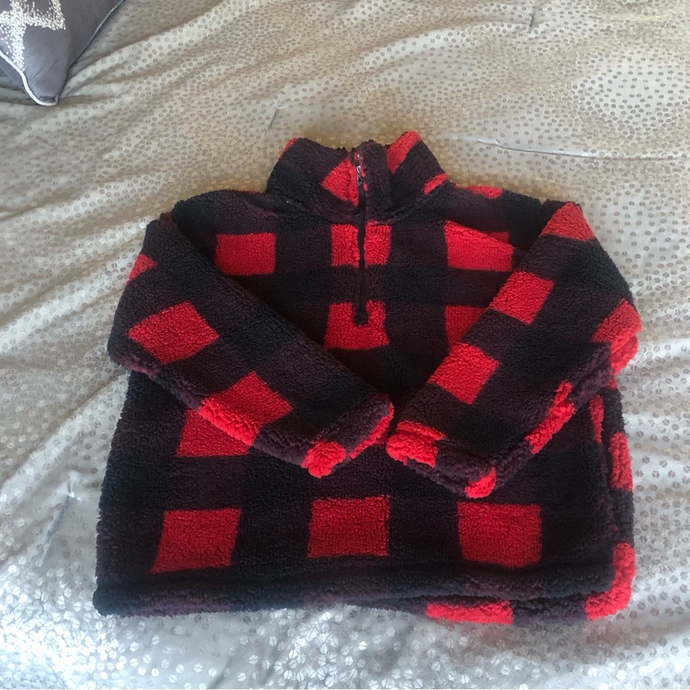 Red and black checkered pullover
